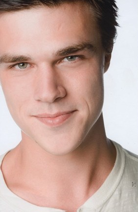 Finn Wittrock